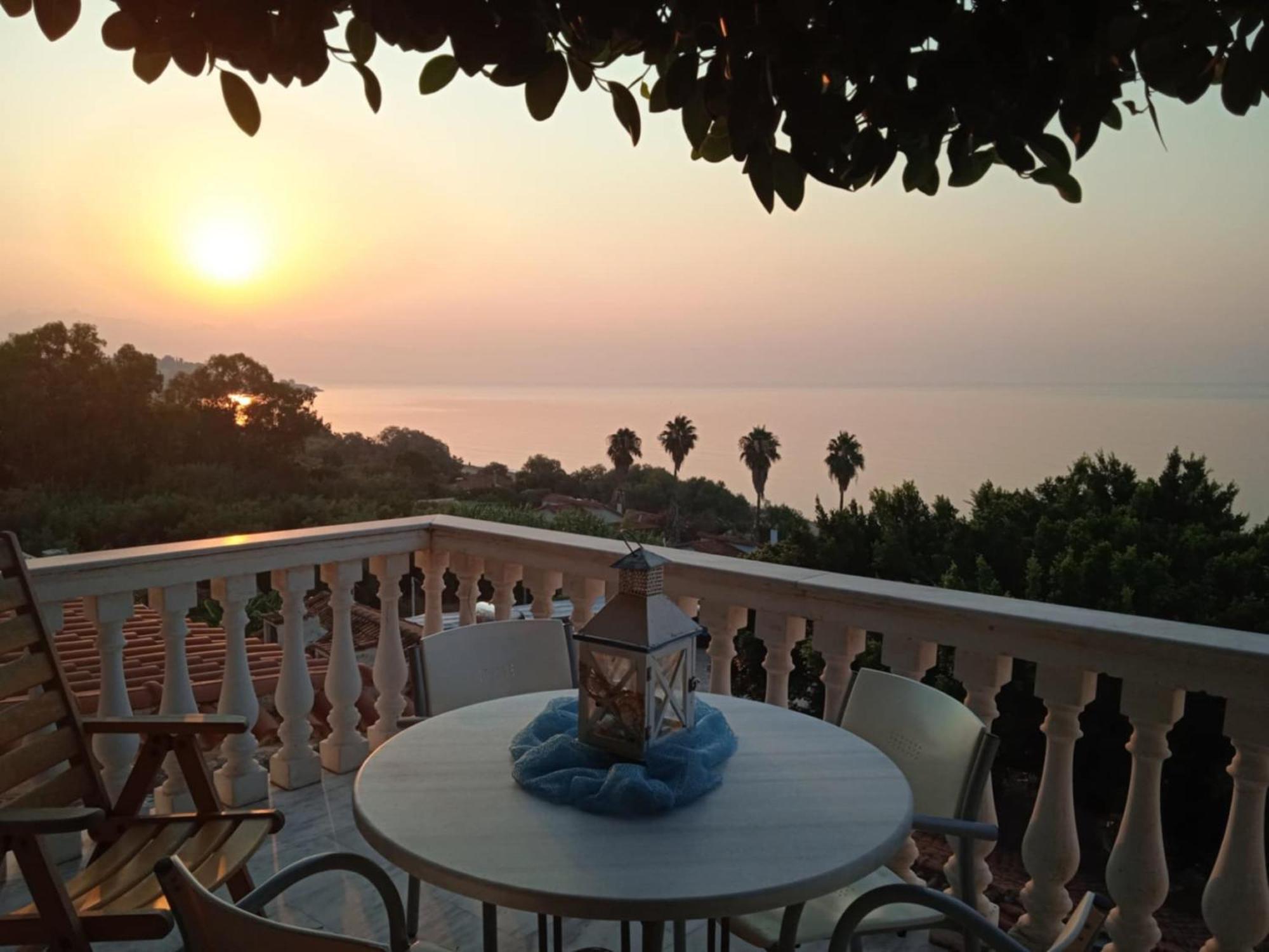Pansion Koroni L'Antic Hotel Exterior photo