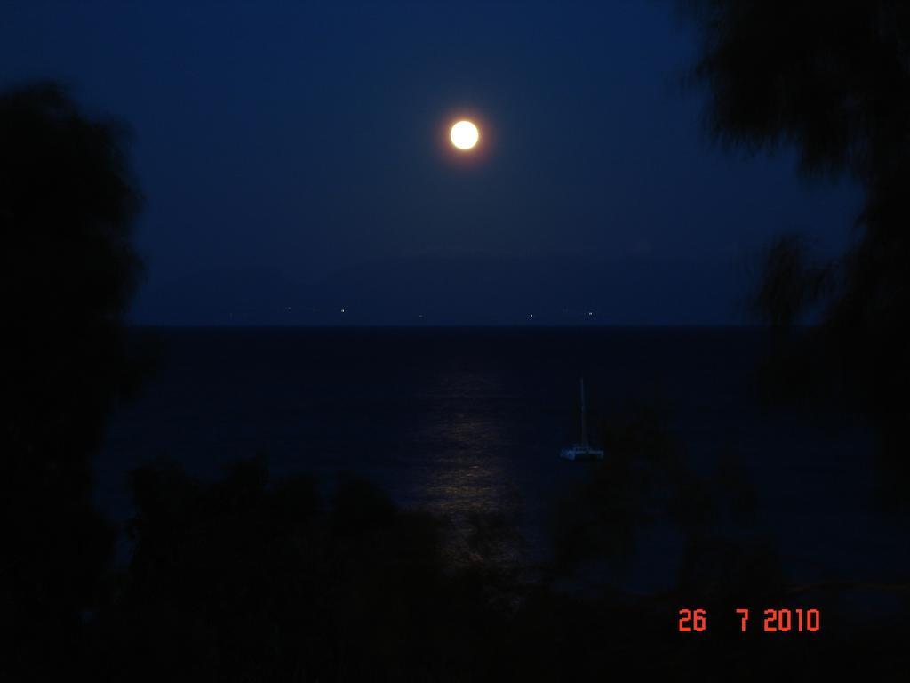 Pansion Koroni Hotel Exterior photo